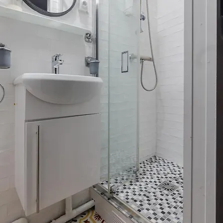 - Metro 7 Cadet - Quartier Faubourg-montmartre Apartment Paris